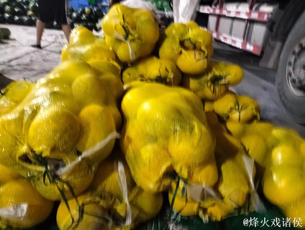 每日吃瓜速递：吃瓜网新鲜热瓜盘点